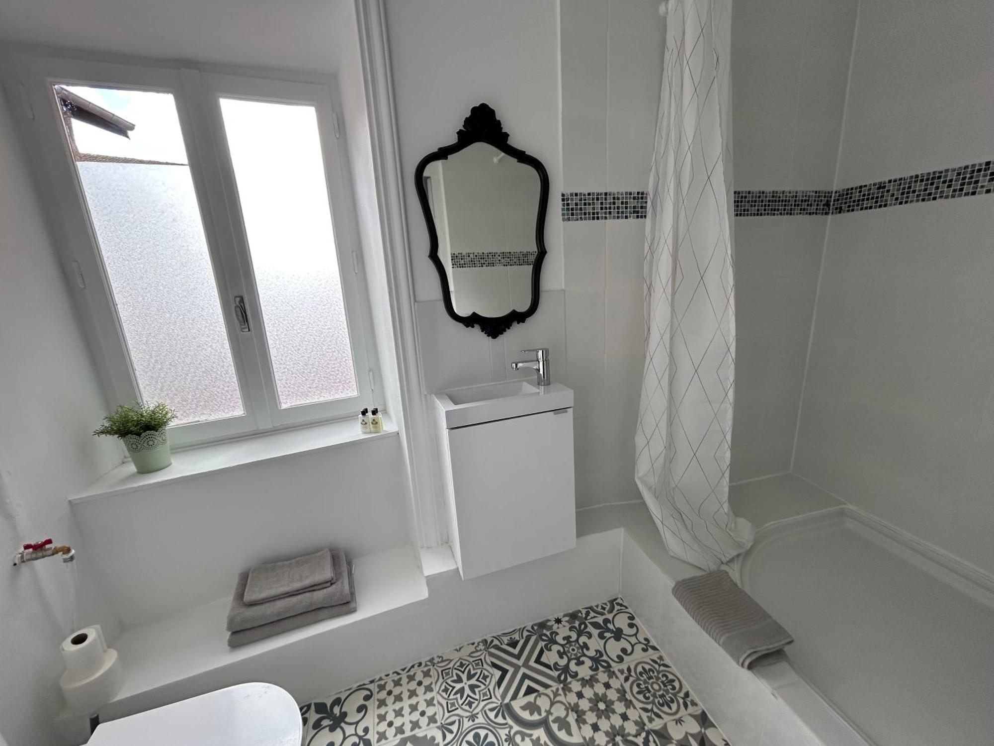 Appartement Cosy Charme Ancien Thizy-les-Bourgs Bagian luar foto