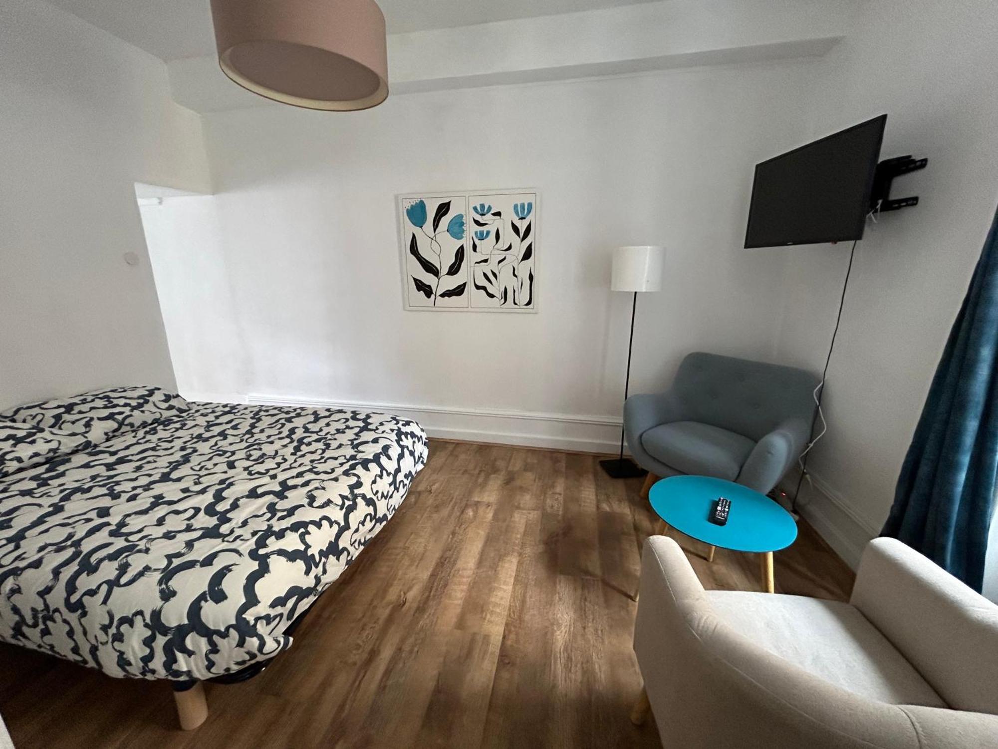 Appartement Cosy Charme Ancien Thizy-les-Bourgs Bagian luar foto