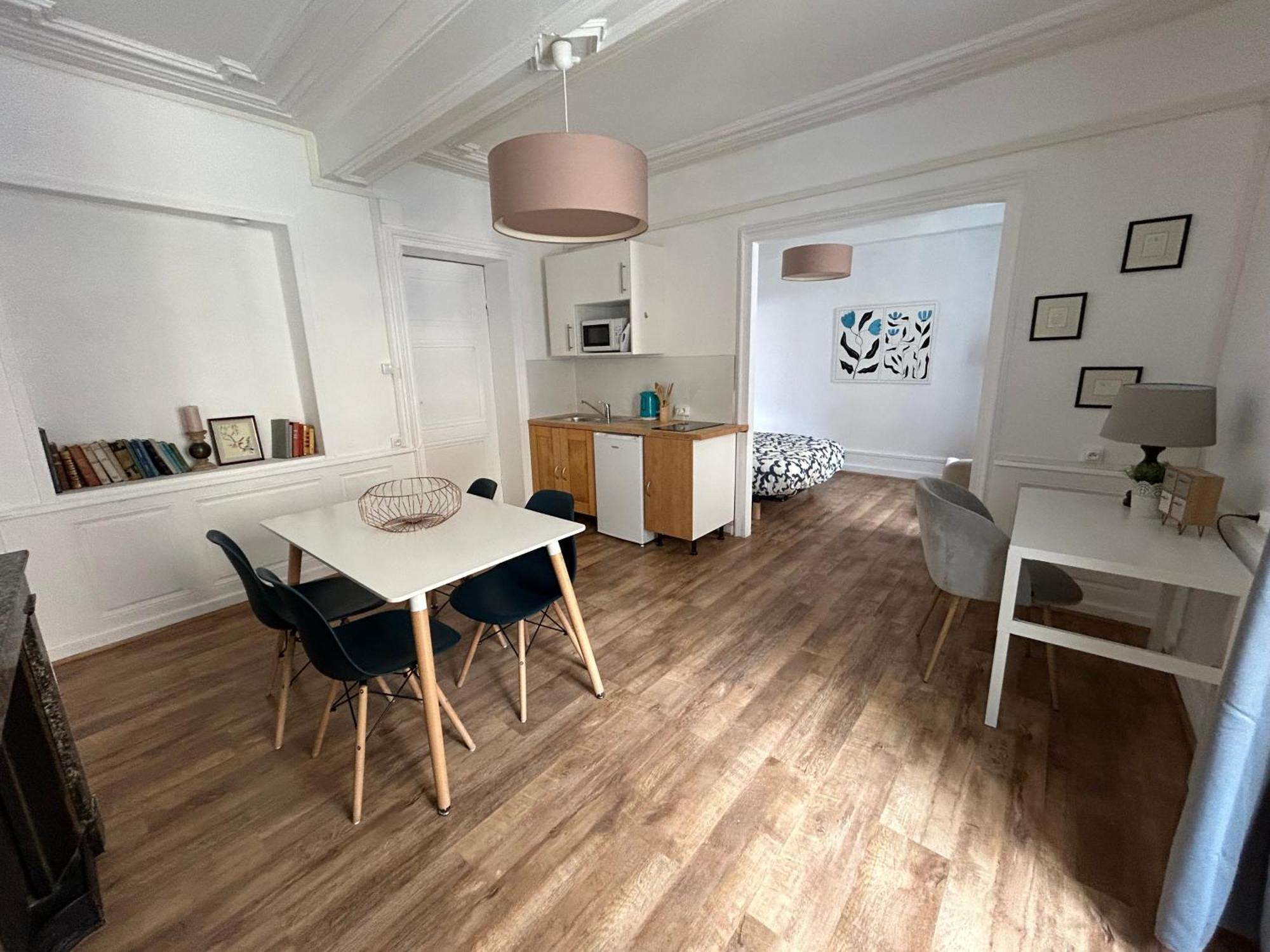 Appartement Cosy Charme Ancien Thizy-les-Bourgs Bagian luar foto